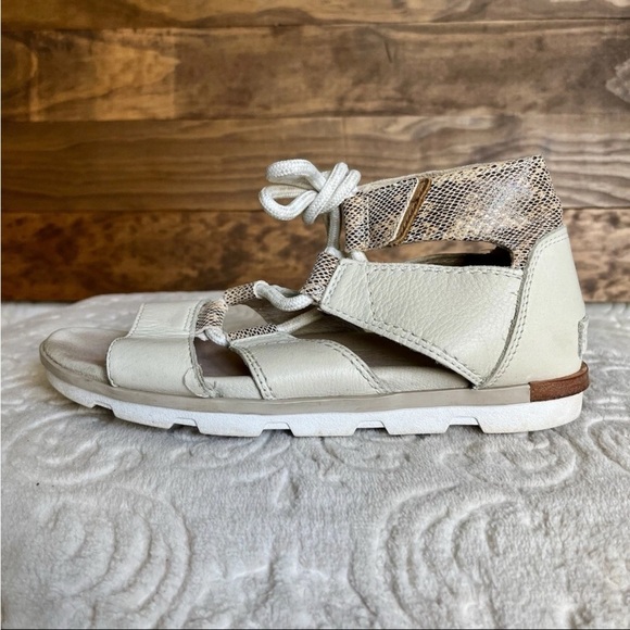 Sorel Torpeda Bungee Ankle Tie Leather Gladiator Sandals Sz 8.5 Off White READ - Picture 8 of 14